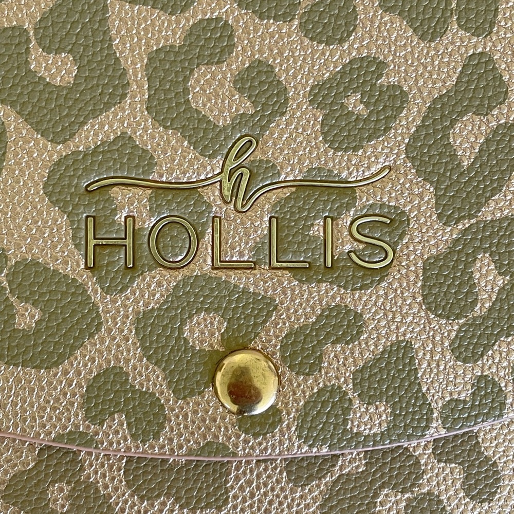 Hollis Leopard Print Laptop Sleeve in Metallic Gold - Picture 3 of 10